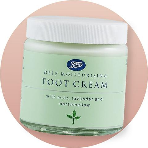 ผลิตภัณฑ์ดูแลเท้า